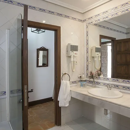 فندق Vettonia 2*